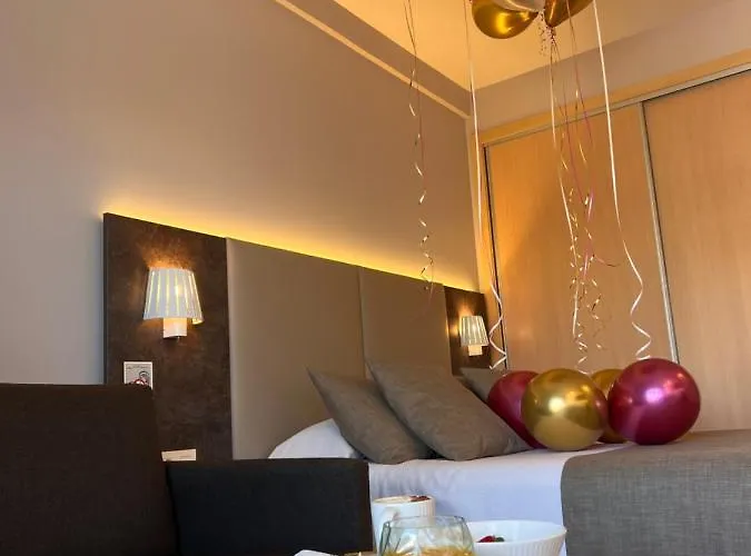 Golden Hotel 3*