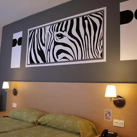 Hotel Golden 3*