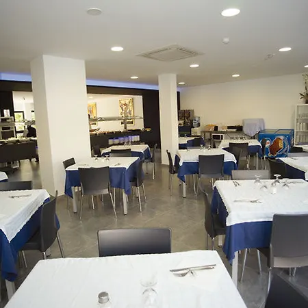 Golden Szálloda 3*